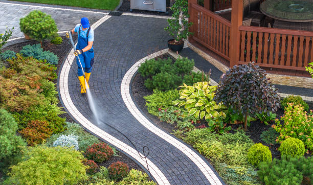Best Sidewalk Pressure Washing  in Fredericksburg, TX